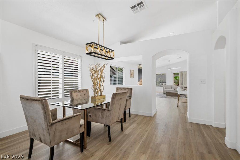Image 9 of property listing at 1601 Diamond Oaks Court, Las Vegas, NV 89117