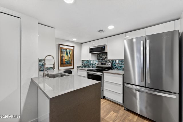 1730 W EMELITA Avenue 1042, Mesa, AZ 85202
