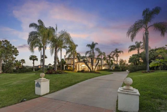 6479 Calle Del Alcazar, Rancho Santa Fe, CA 92067