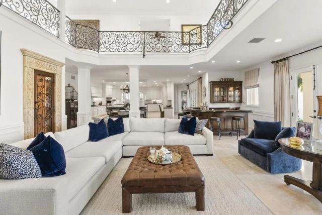 6479 Calle Del Alcazar, Rancho Santa Fe, CA 92067