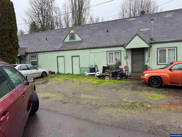 764 NE Main St, Willamina, OR 97396