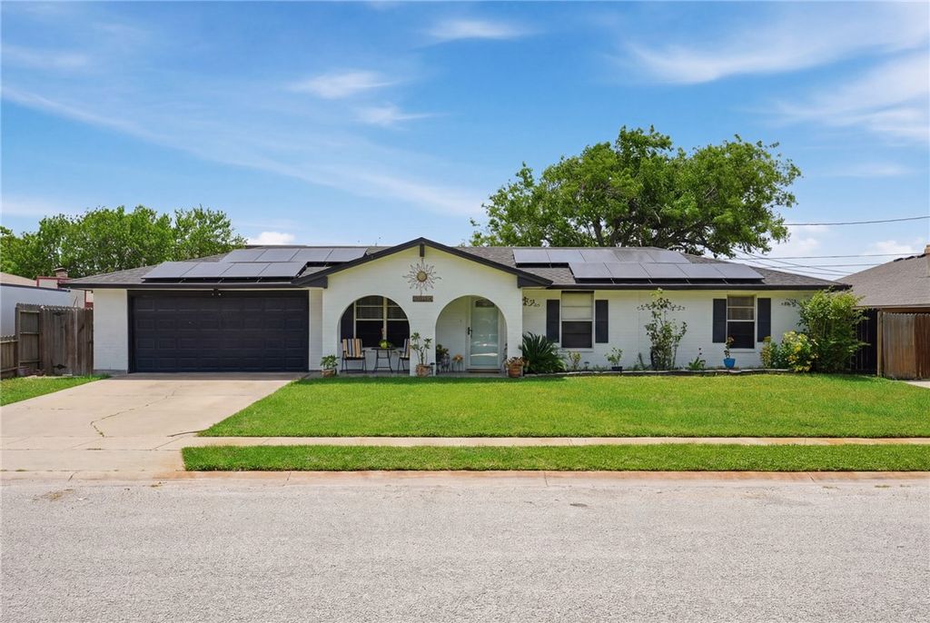 2113 Westwind Cir, Ingleside, TX 78362 — exterior