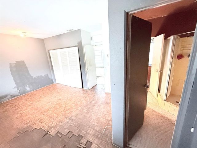 400 LAKE MAGGIORE BOULEVARD S, St Petersburg, FL 33705