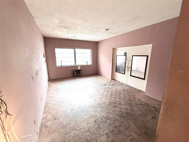 400 LAKE MAGGIORE BOULEVARD S, St Petersburg, FL 33705