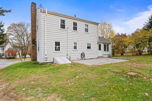 1210 Washington St, Abington, MA 02351
