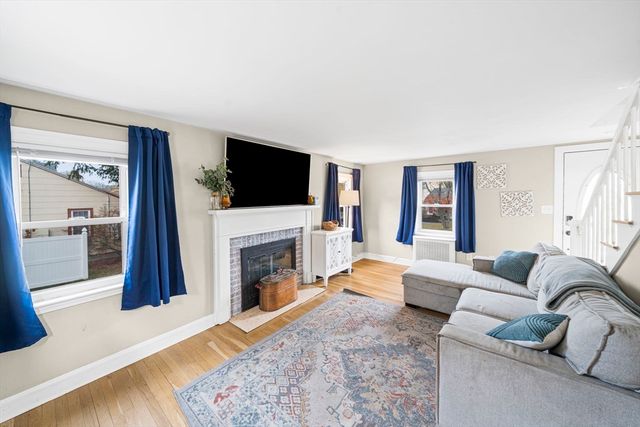 1210 Washington St, Abington, MA 02351