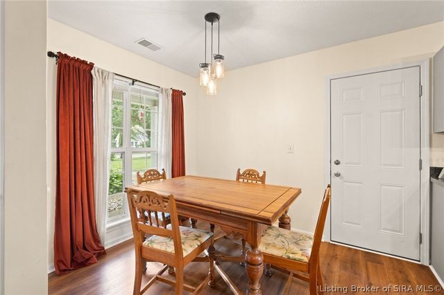1105 High Meadow Road, Jeffersonville, IN 47130