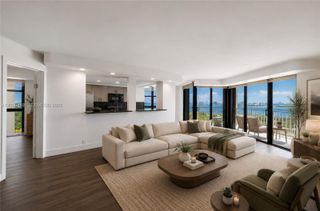 1000 Quayside Ter 1702, Miami, FL 33138
