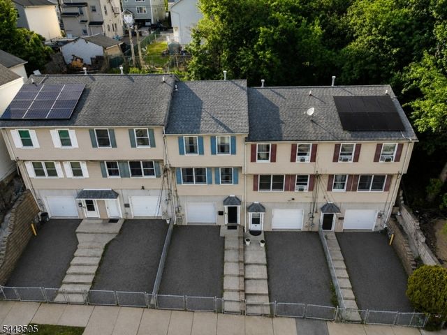 69 N 4Th St, Paterson City, NJ 07522