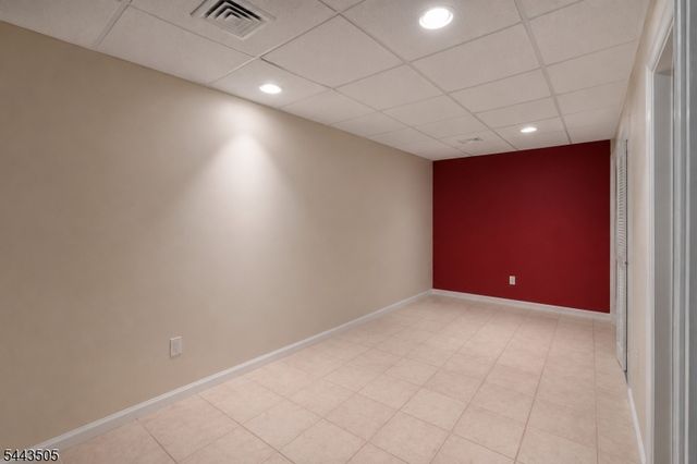 69 N 4Th St, Paterson City, NJ 07522