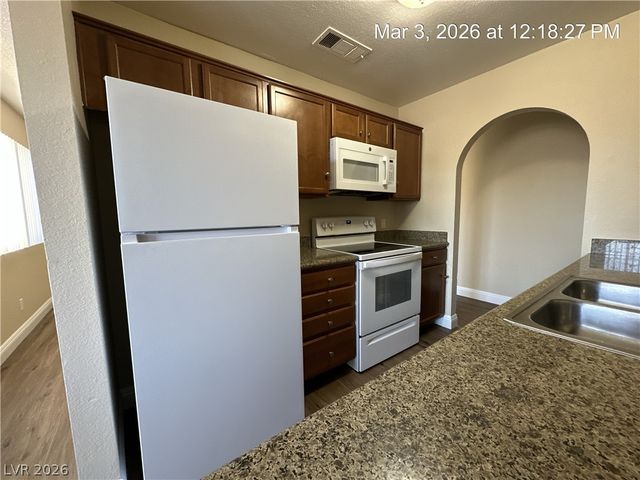 1842 North Decatur Boulevard 103, Las Vegas, NV 89108