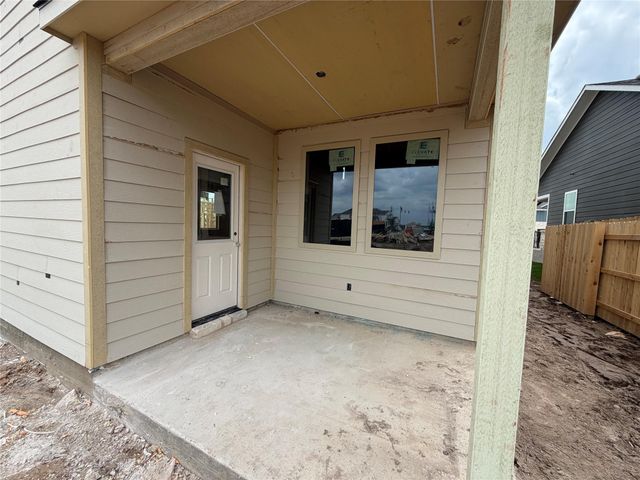 153 Clover BND, Liberty Hill, TX 78642