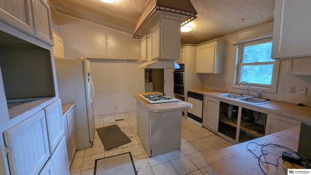 2010 W Cove Court, Lincoln, NE 68522