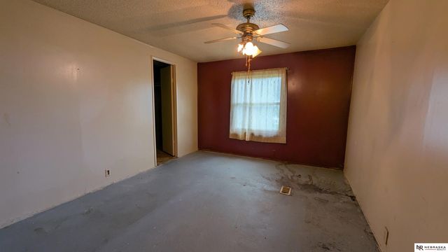 2010 W Cove Court, Lincoln, NE 68522