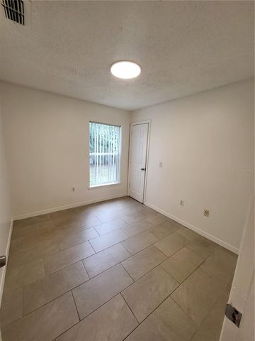 6913 LONG NEEDLE COURT, Orlando, FL 32822