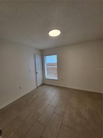 6913 LONG NEEDLE COURT, Orlando, FL 32822