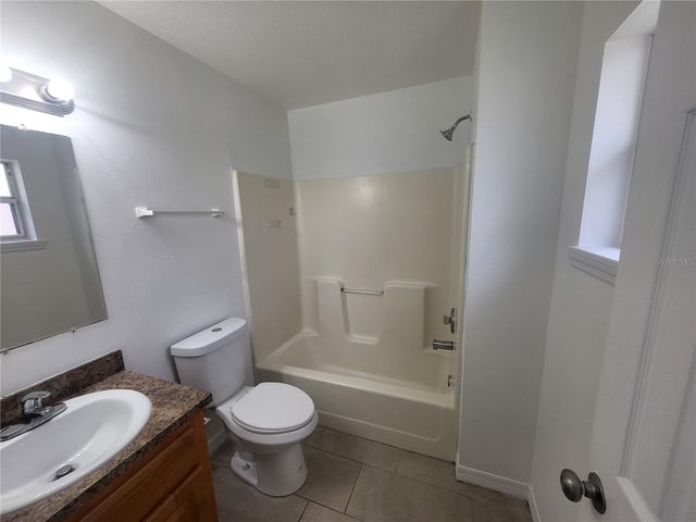 6913 LONG NEEDLE COURT, Orlando, FL 32822
