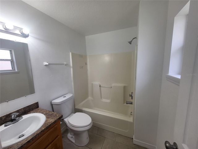 6913 LONG NEEDLE COURT, Orlando, FL 32822