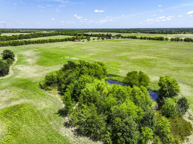 5726 County Road 4100, Greenville, TX 75401