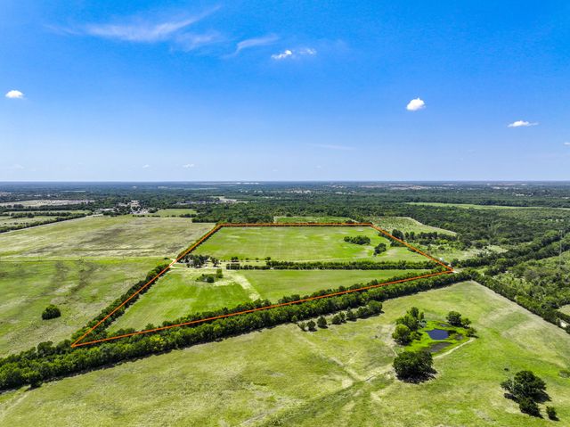 5726 County Road 4100, Greenville, TX 75401