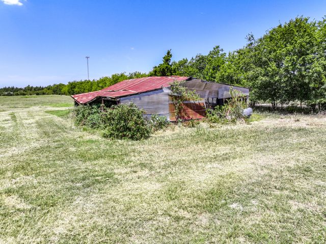 5726 County Road 4100, Greenville, TX 75401