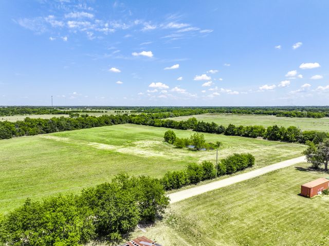5726 County Road 4100, Greenville, TX 75401
