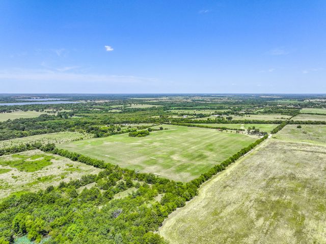 5726 County Road 4100, Greenville, TX 75401