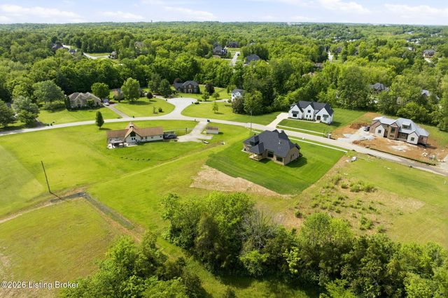 7209 Sunset Ln, Crestwood, KY 40014