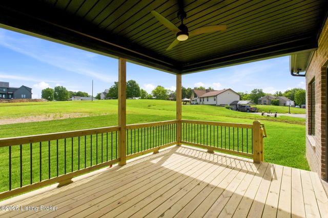 7209 Sunset Ln, Crestwood, KY 40014