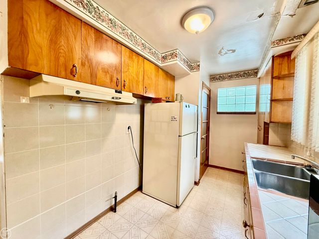 13490 Brainwood Street, Warren, MI 48089