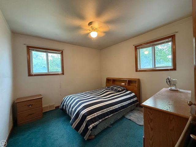 13490 Brainwood Street, Warren, MI 48089