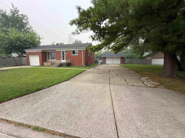 13490 Brainwood Street, Warren, MI 48089