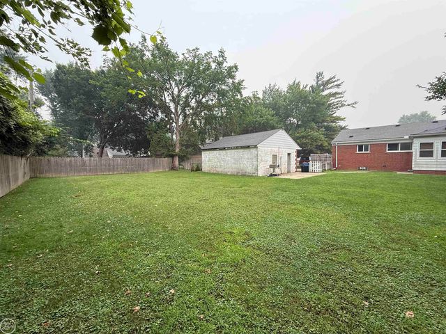13490 Brainwood Street, Warren, MI 48089