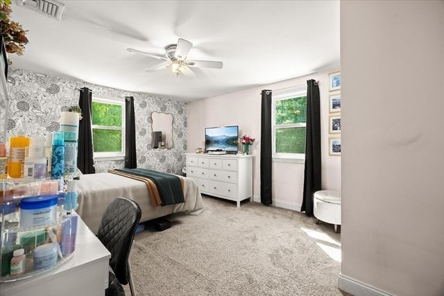 44 S Main St, Berkley, MA 02779