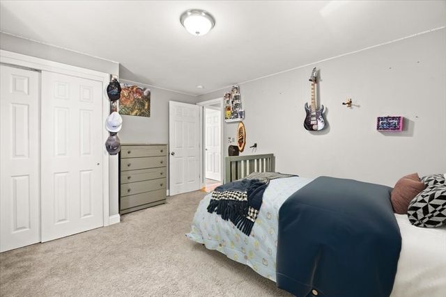 44 S Main St, Berkley, MA 02779