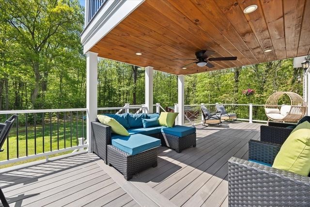 44 S Main St, Berkley, MA 02779