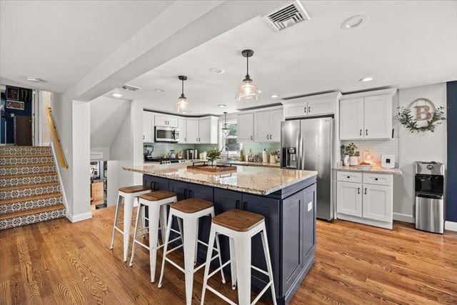 44 S Main St, Berkley, MA 02779