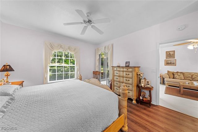 871 Tanbark DR 101, Naples, FL 34108