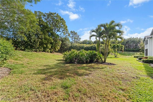 871 Tanbark DR 101, Naples, FL 34108