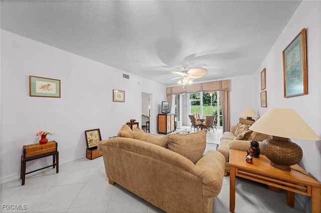 871 Tanbark DR 101, Naples, FL 34108