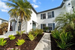871 Tanbark DR 101, Naples, FL 34108
