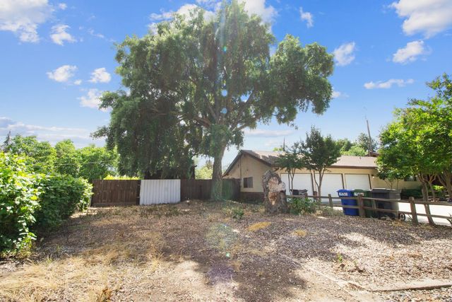 9119 Georgia Ln, Modesto, CA 95357