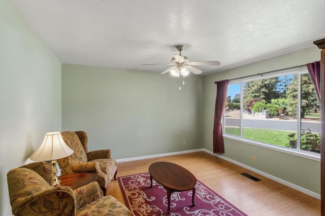 9119 Georgia Ln, Modesto, CA 95357