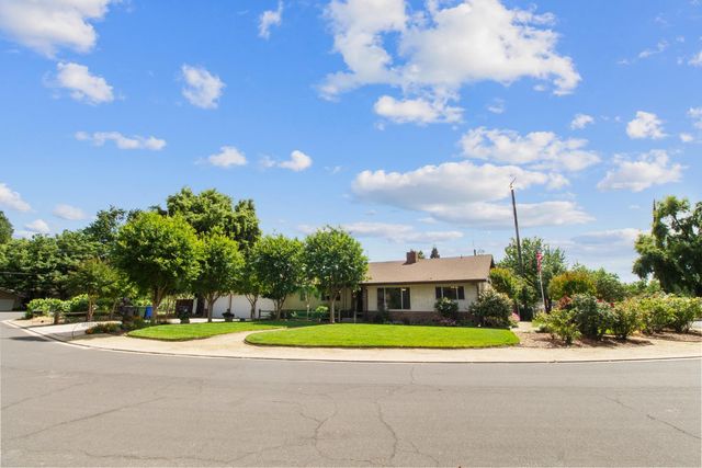 9119 Georgia Ln, Modesto, CA 95357