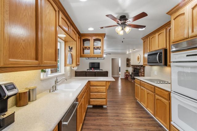 9119 Georgia Ln, Modesto, CA 95357