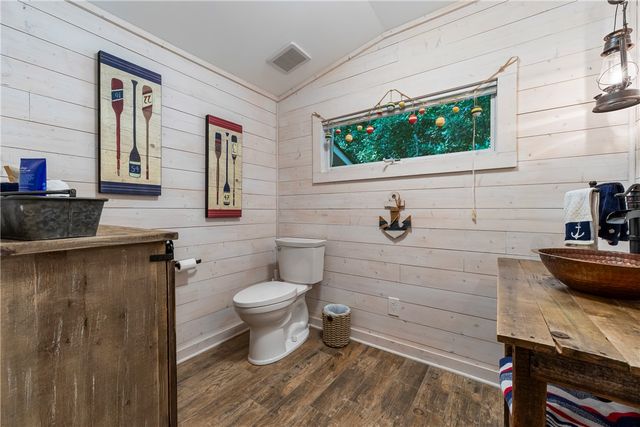 244 Lake View Court, Lavonia, GA 30553