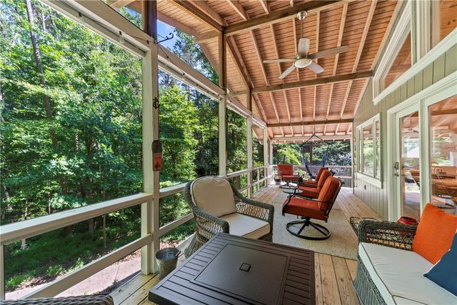 244 Lake View Court, Lavonia, GA 30553