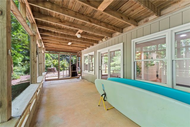 244 Lake View Court, Lavonia, GA 30553