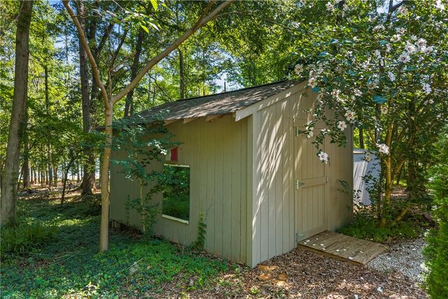 244 Lake View Court, Lavonia, GA 30553