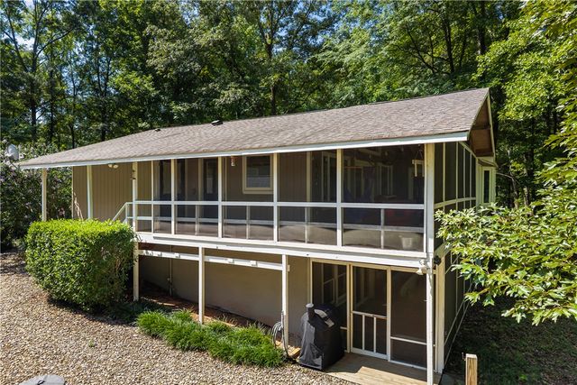 244 Lake View Court, Lavonia, GA 30553